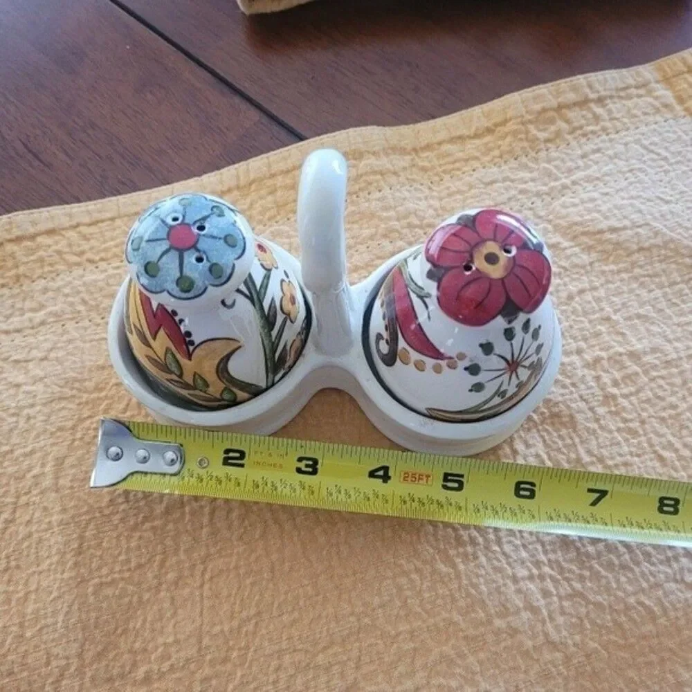 Napkins Placemats Set Fabric Pier One Salt Pepper and holders kitchen cloth